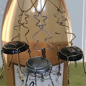 50 Mum Champagne Wire Cages with Caps